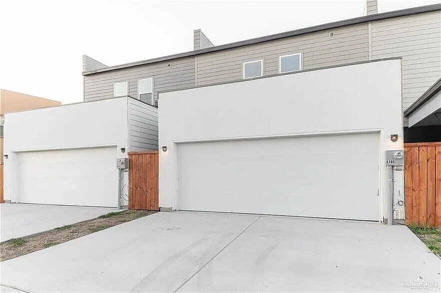 Building Photo - 6636 N 4th St