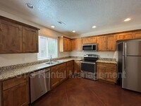 Building Photo - 2801 E 450 N