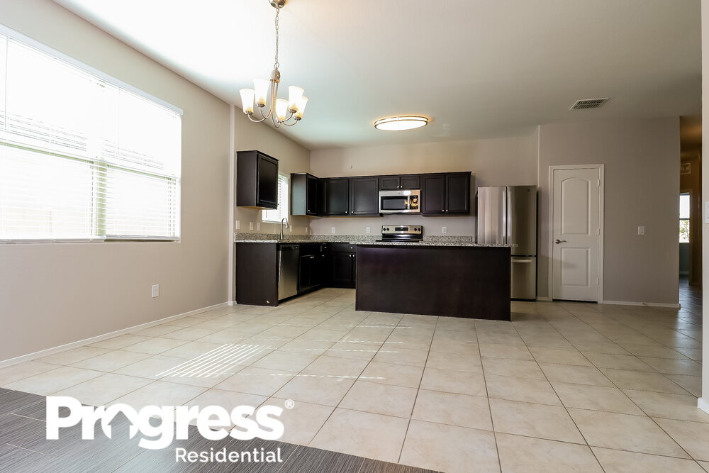 Building Photo - 6981 S Blue Hills Dr