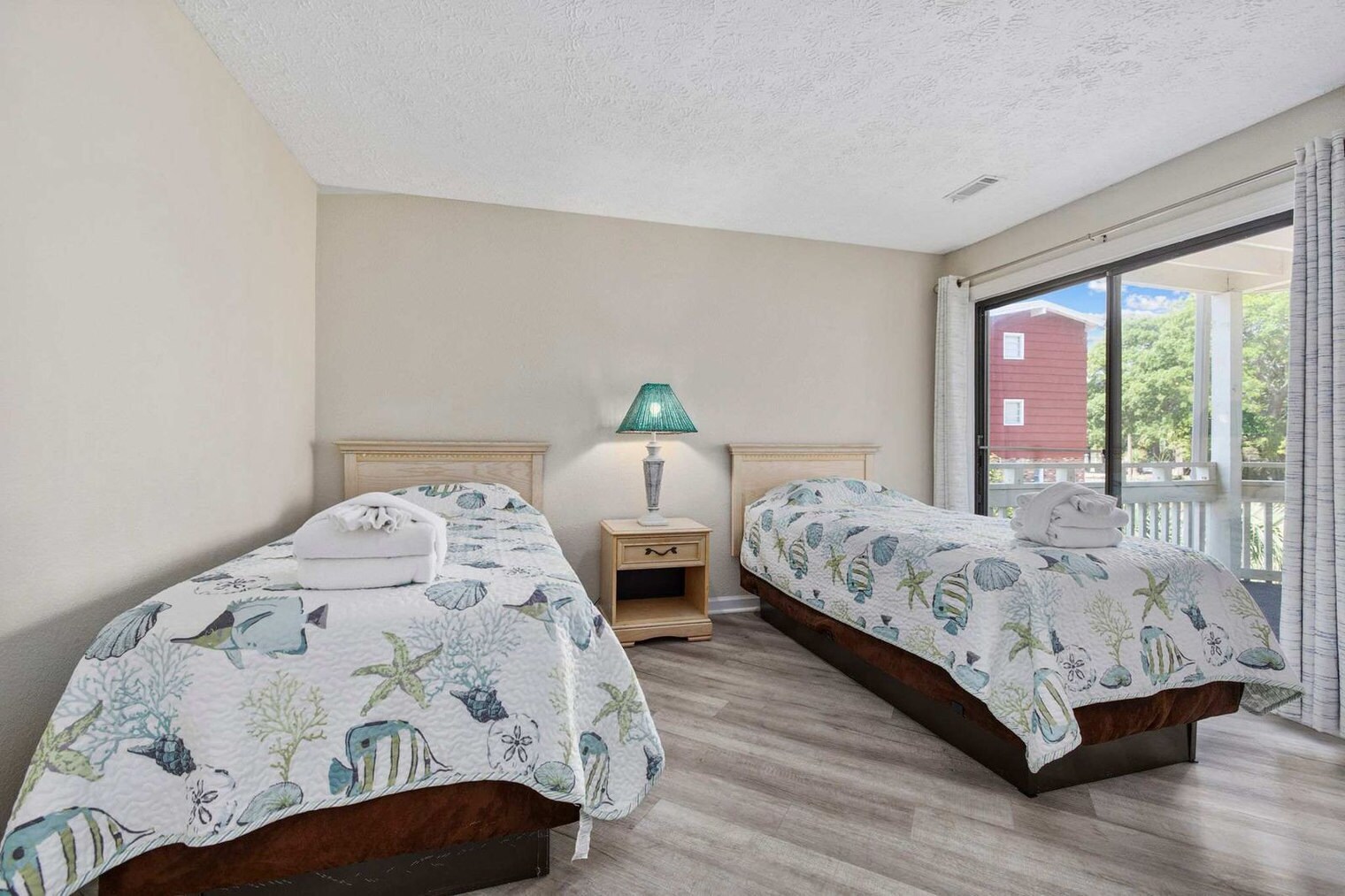 Building Photo - 2805 N Ocean Blvd