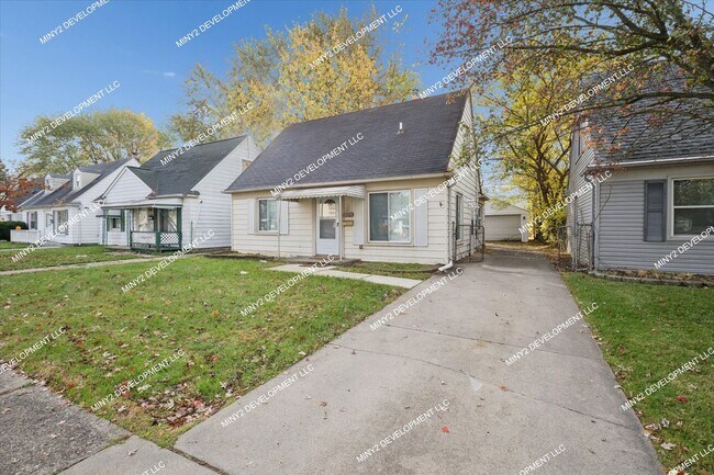 Building Photo - 17678 Lincoln Ave