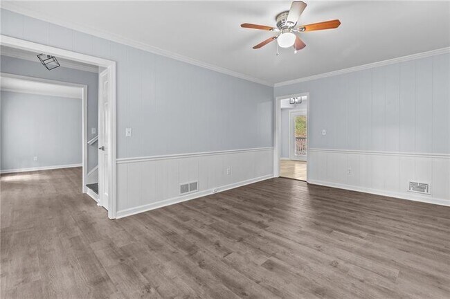 Building Photo - 4019 Shady Dr NW