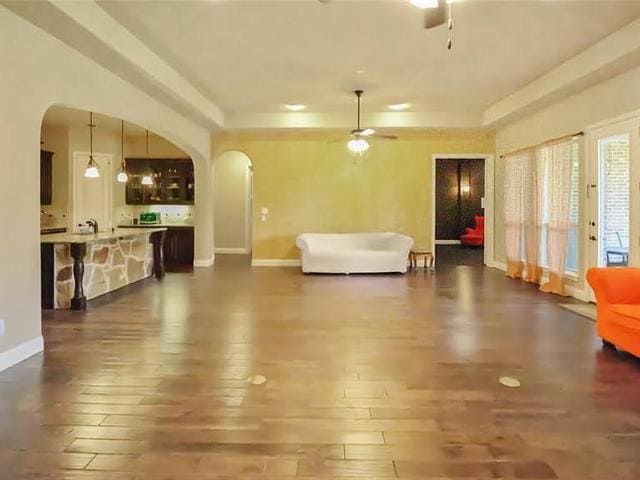 Building Photo - 4815 Livingston Dr