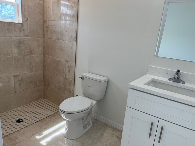 Building Photo - ASK US HOW TO GET FREE RENT!!-Brand New Co...