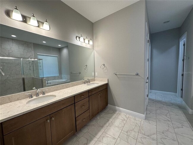 Building Photo - 981 Bee Branch Ct