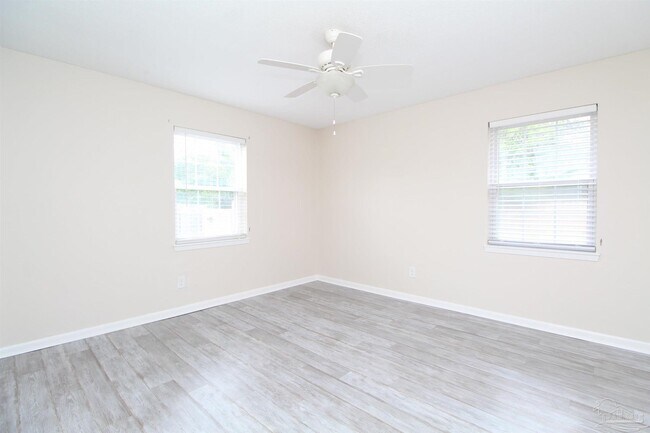 Building Photo - 3214 Clemson Rd