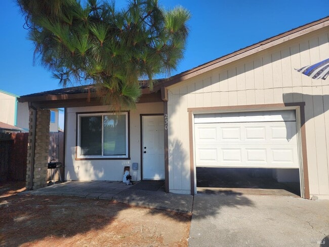 Building Photo - 230 Bel Air Dr