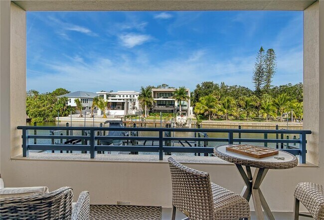 Building Photo - 1709 N Tamiami Trl