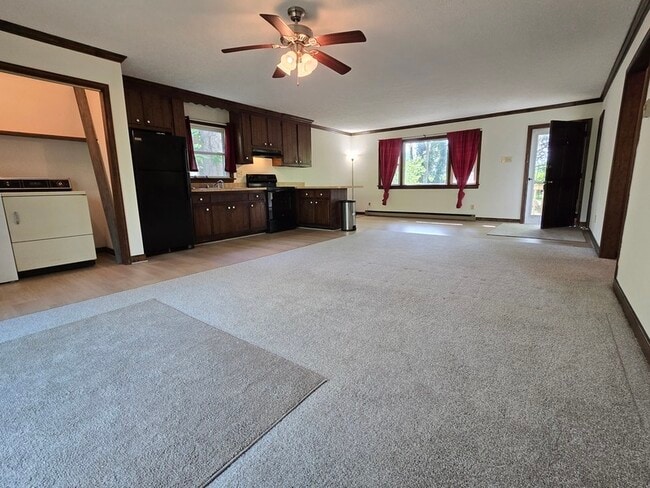 Building Photo - 6308 Lakeshore Dr