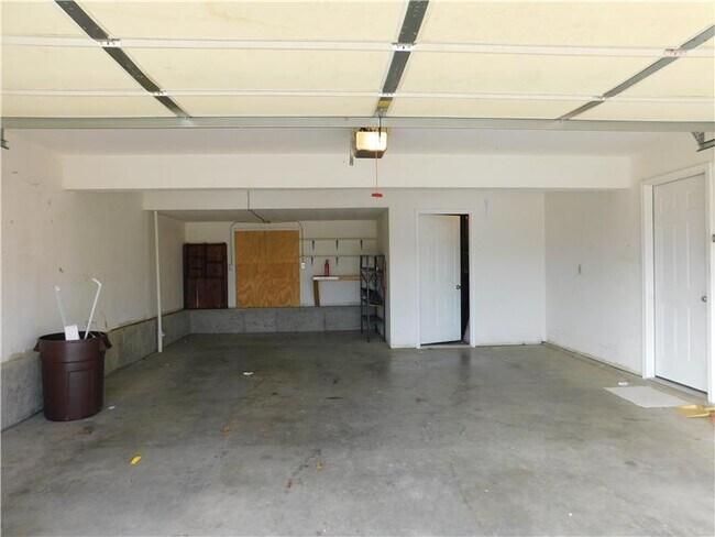 Building Photo - 1206 Carthage Dr