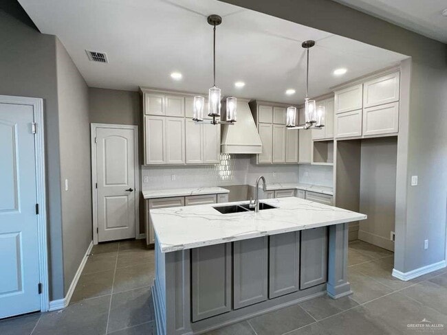 Building Photo - 11 N 37th St