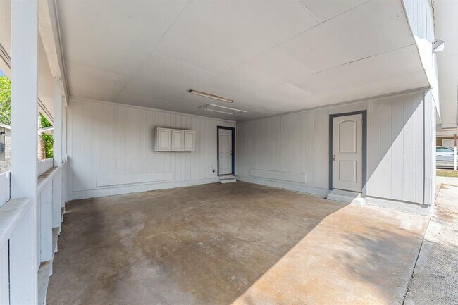 Building Photo - 2501 Teri Rd