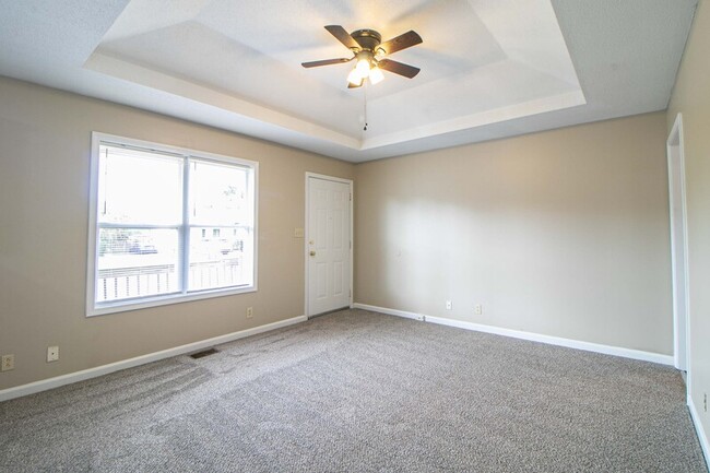 Building Photo - 1629 Hannibal Dr