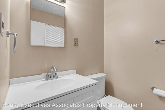 Building Photo - 3 br, 2 bath House - 919 Coker Road