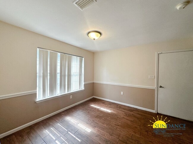Building Photo - Energy-Efficient 2-Bedroom Home in Fort Walton Beach!
