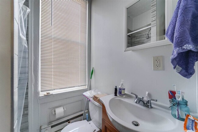 Building Photo - 120 Jefferson St