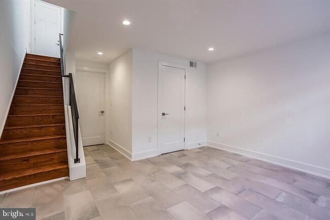 Building Photo - 146 W Wildey St