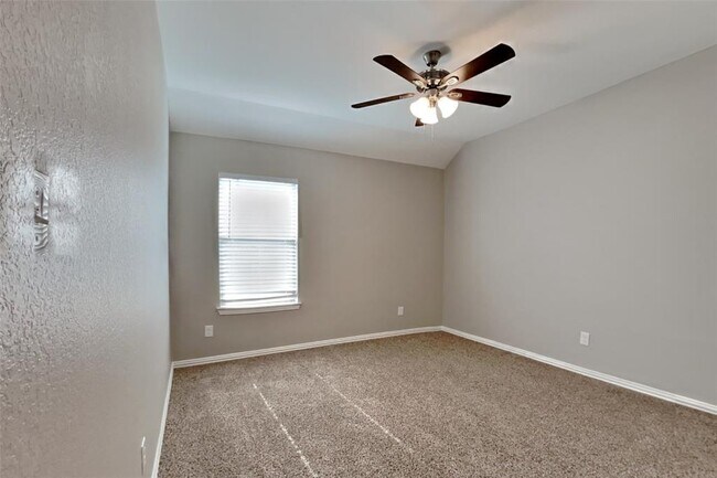 Building Photo - 21510 Duke Alexander Dr