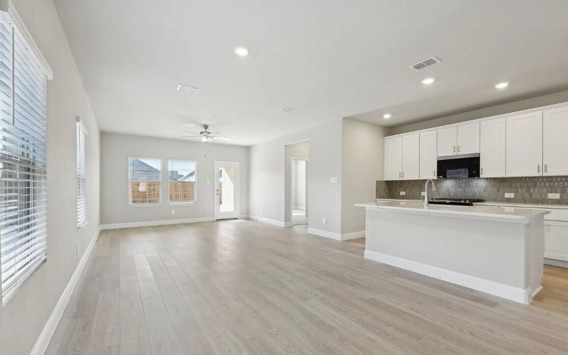 Building Photo - 510 Blanton St