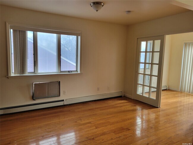 Building Photo - 40-24 191st St