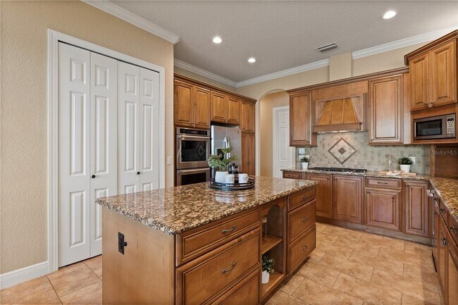 Building Photo - 286 Mileham Dr