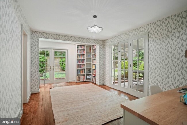 Building Photo - 5320 Albemarle St