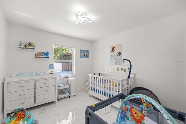 Building Photo - 7191 Hemlock Rd