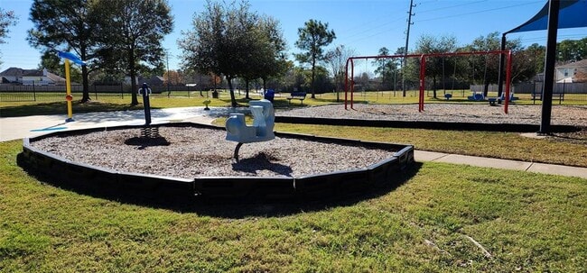 Building Photo - 21219 Misty Brook Bend Ln
