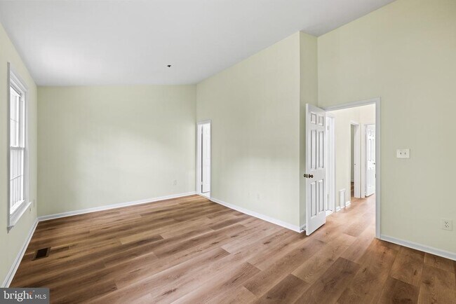 Building Photo - 2615 Chivalry Ct