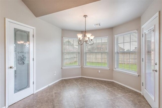 Building Photo - Owasso - 4 bedroom beauty in ever popular Sawgrass Park and Bailey Ranch schools.