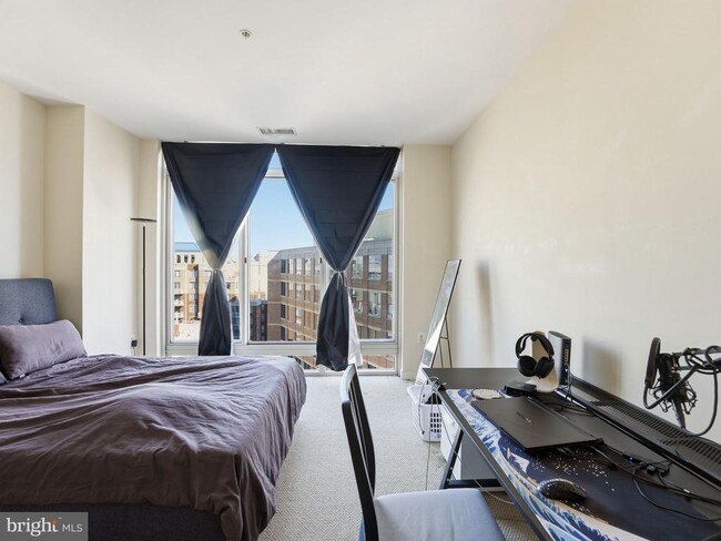 Building Photo - 820 N Pollard St