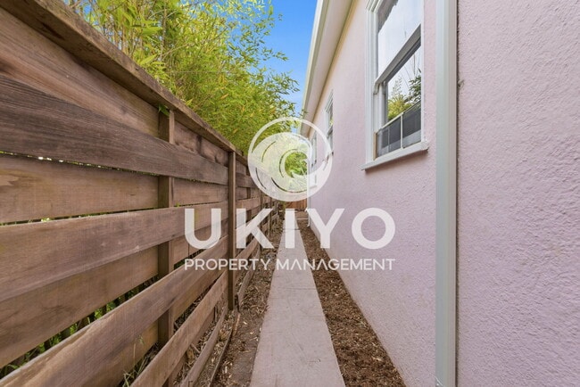 Building Photo - 1801 Marin Ave