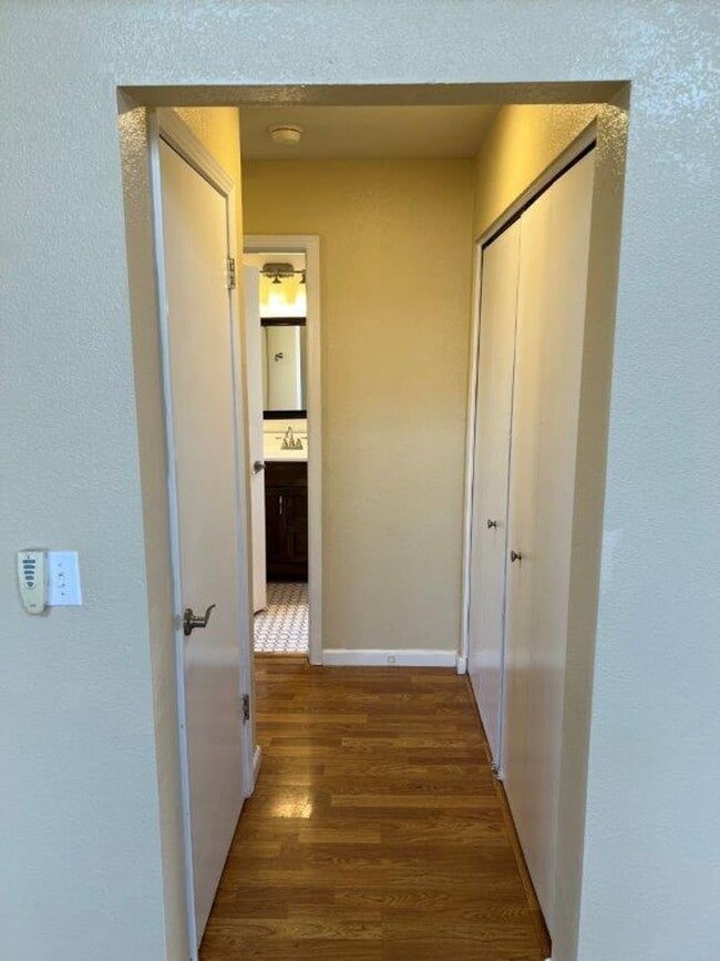 Building Photo - Modern 4 Bedroom 3 Bath Close to Marina Suisun City *Star Rentals