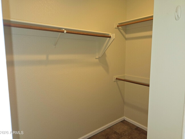 Building Photo - 600 E Desert Canyon Rd