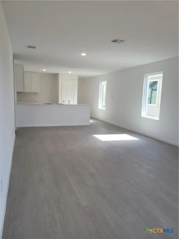 Building Photo - Room in House on Noir Ln