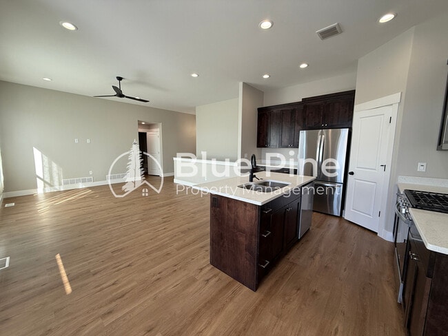Building Photo - 3758 Inglewood Dr