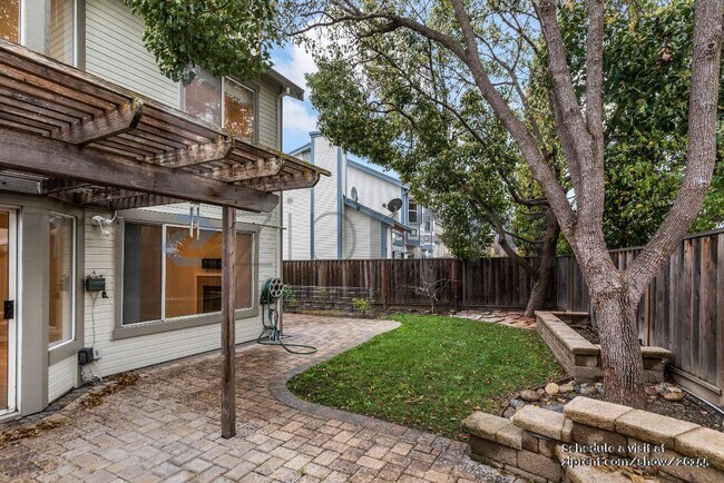 Building Photo - 6125 Linford Terrace