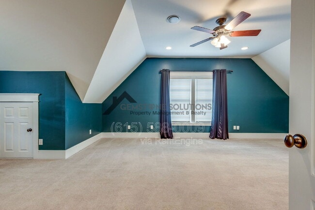 Building Photo - 210 38th Ave N