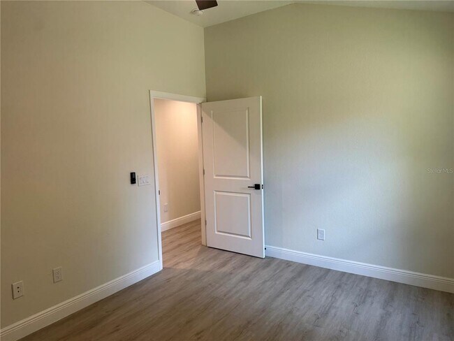 Building Photo - 16382 SE 83rd Ave