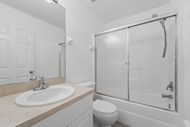 Building Photo - 1309 SW 29th St