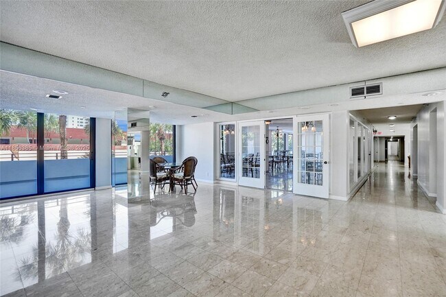 Building Photo - 1500 N Ocean Blvd