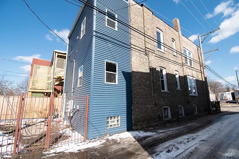 Building - 518 N Troy St