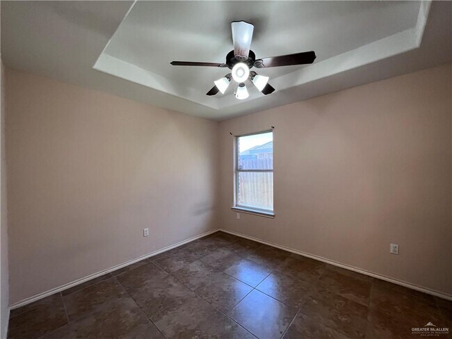 Building Photo - 31 Butkus Dr