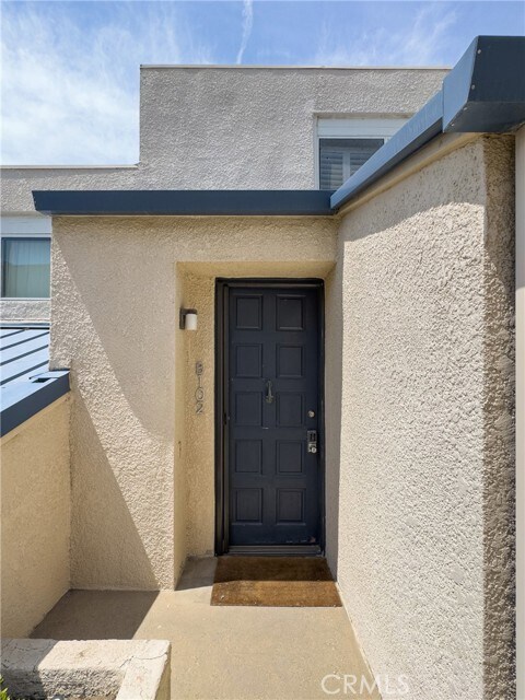 Building Photo - 7301 Vista Del Mar