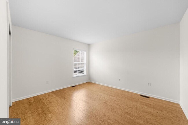 Building Photo - 133 Newman Ct