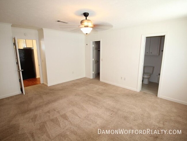 Building Photo - 120 Bellegrove Cir