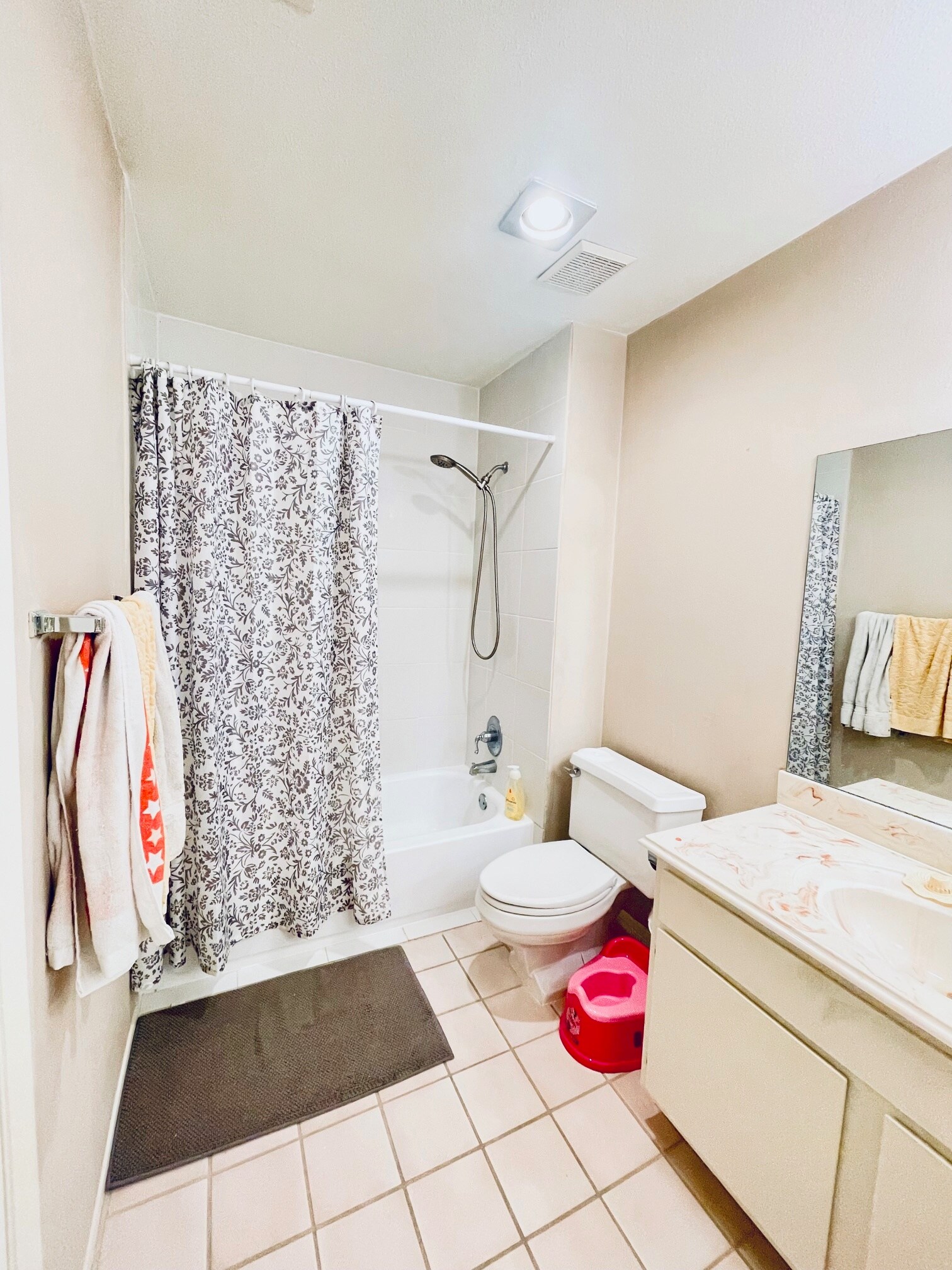 Primary Bathroom - 8263 Wednesbury Ln
