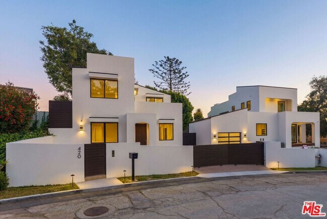 Building Photo - 382 Aderno Way