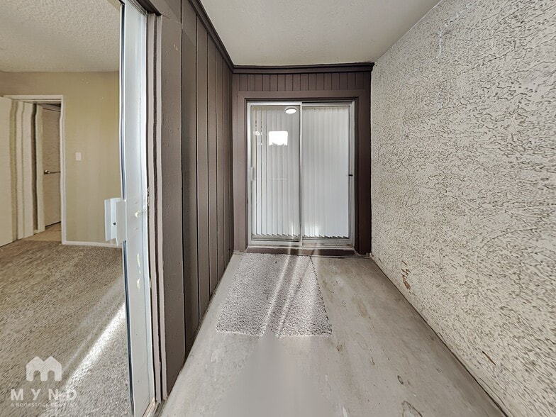 Building Photo - 4820 N 89th Ave