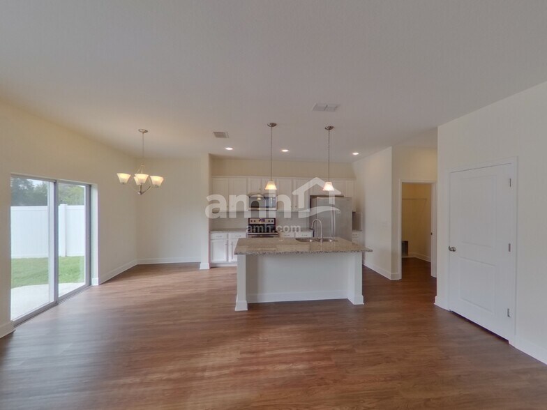 Building Photo - 4241 Reisswood Lp